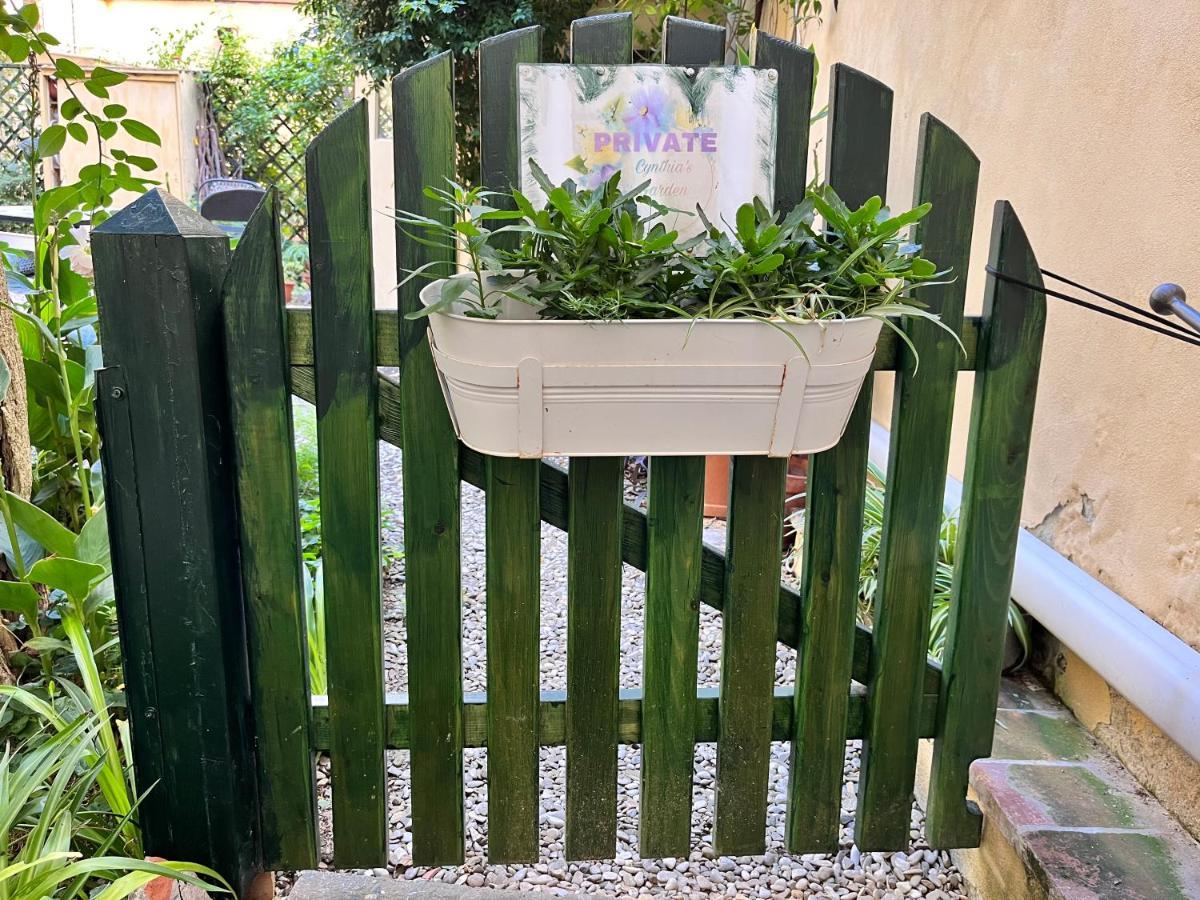 Cynthia'S Garden - Apartment With Private Garden In Santa Croce Florencja Zewnętrze zdjęcie